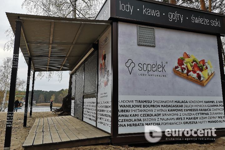 Lody Sopelek - budka oklejona w Turawie przez Eurocent Opole