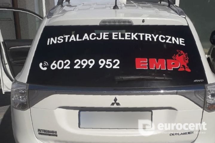 Tylna szyba samochodu EMP oklejona folią w Eurocent Opole